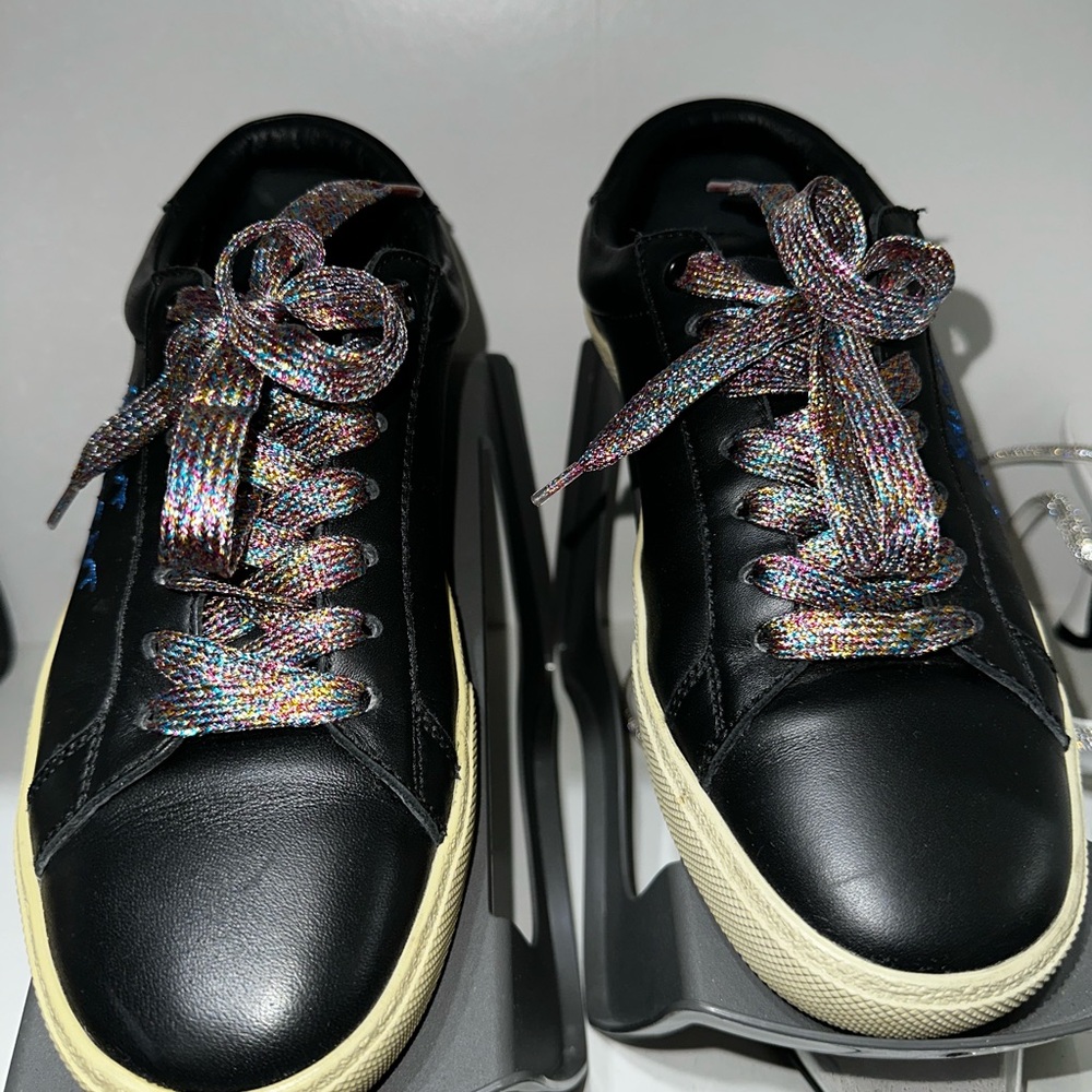 Saint Laurent Black Leather Sneakers with Classic Silhouette - Picture 3 of 9